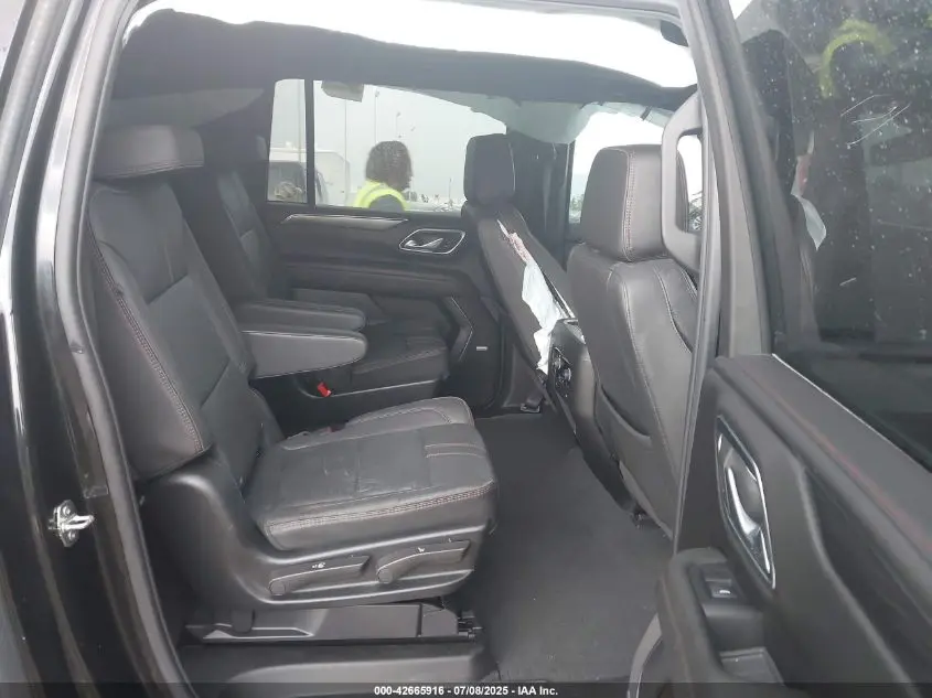 2024 CHEVROLET SUBURBAN 2WD RST