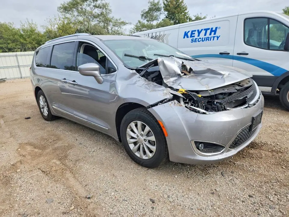 2018 CHRYSLER PACIFICA TOURING L  