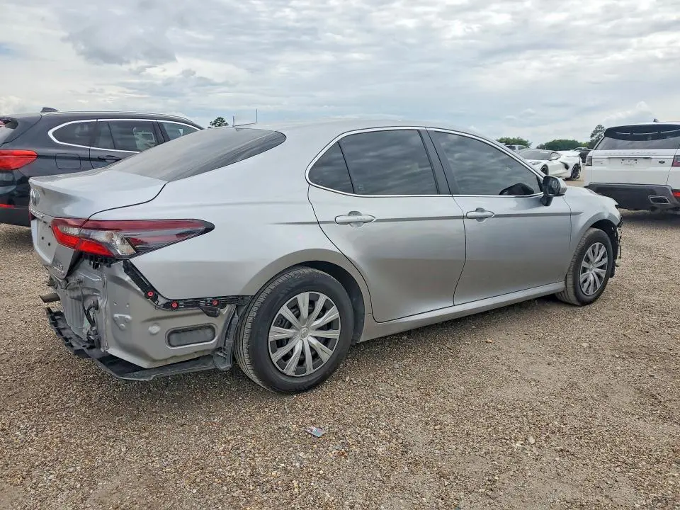 2024 TOYOTA CAMRY LE  