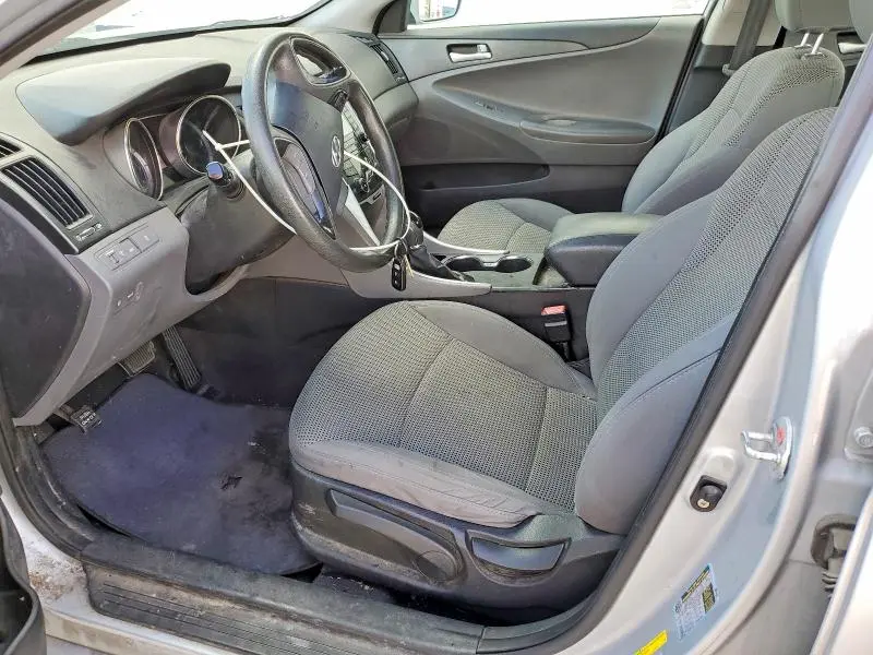 2012 HYUNDAI SONATA GLS  