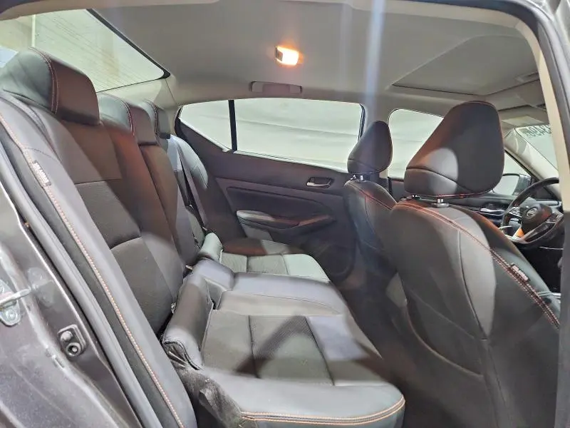 2022 NISSAN ALTIMA SR  