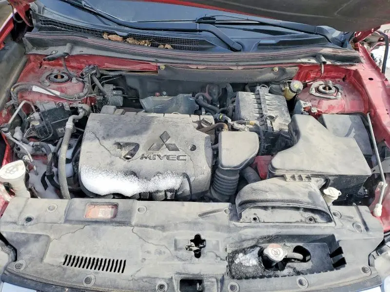 2020 MITSUBISHI OUTLANDER SE  