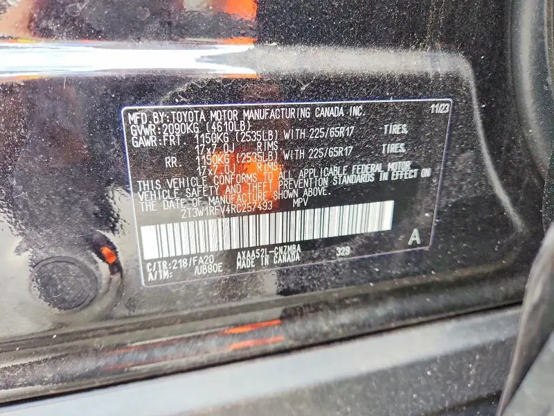 2024 TOYOTA RAV4 XLE  