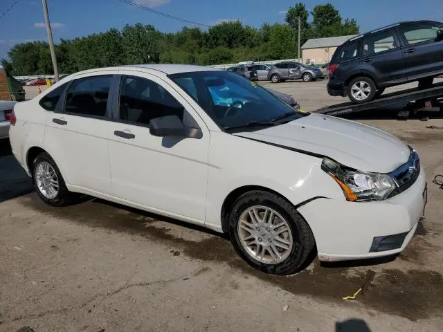 2010 FORD FOCUS SE  
