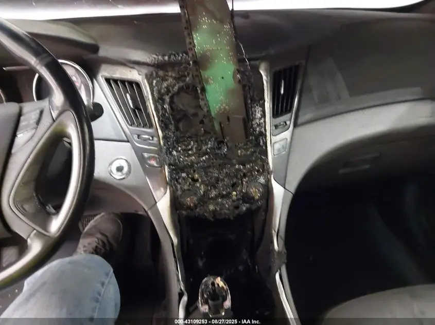 2013 HYUNDAI SONATA HYBRID LIMITED