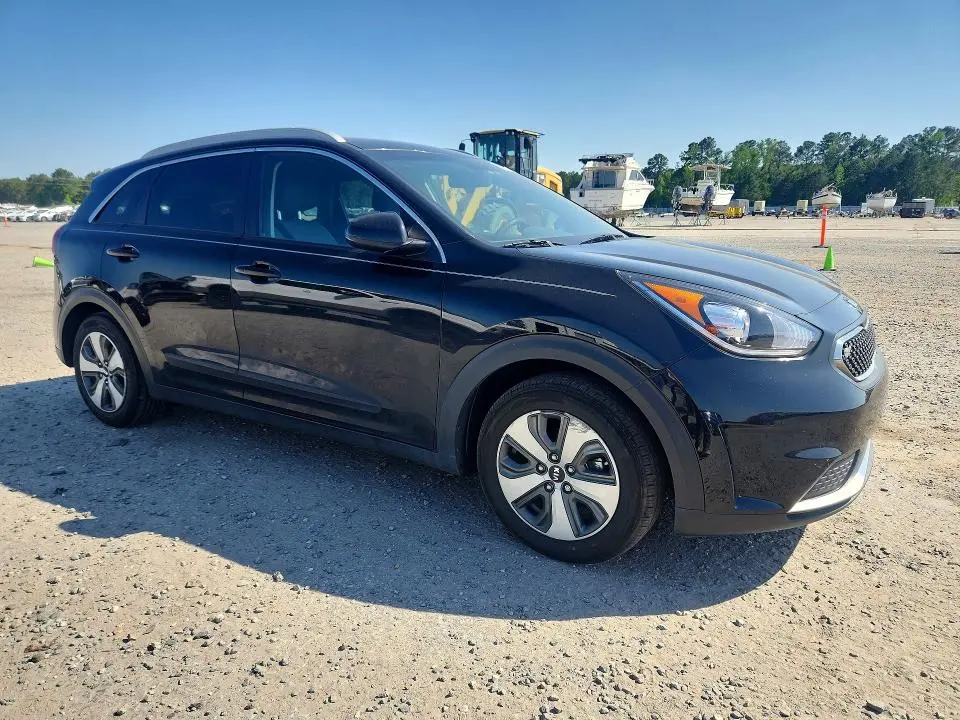 2018 KIA NIRO LX  