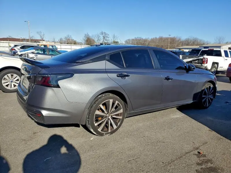 2020 NISSAN ALTIMA SR  