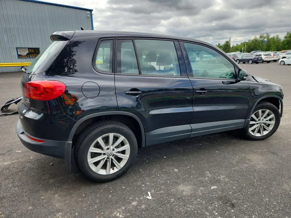 2017 VOLKSWAGEN TIGUAN S  