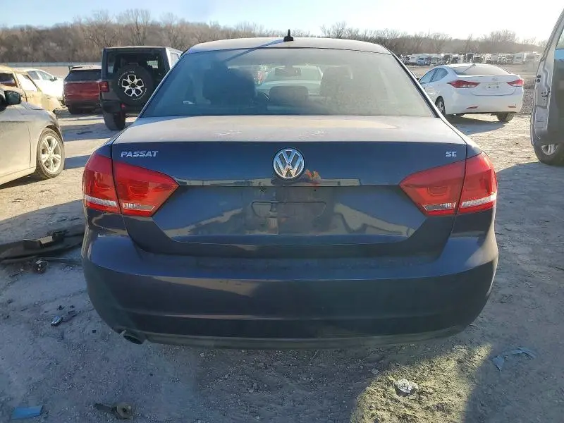 2013 VOLKSWAGEN PASSAT SE  