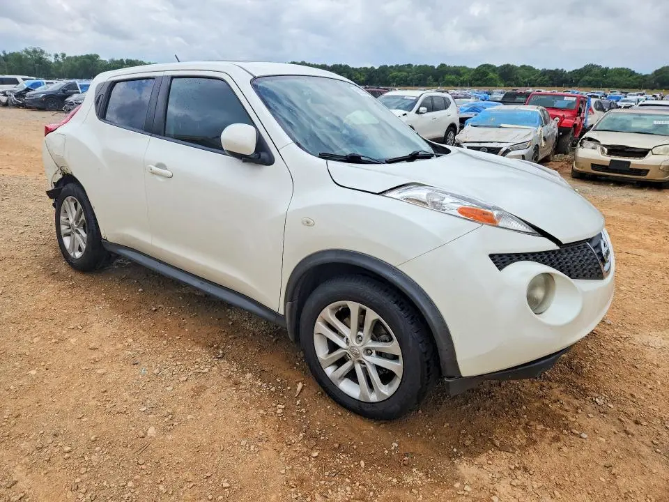 2013 NISSAN JUKE S  