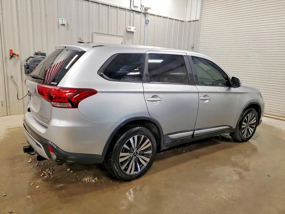 2019 MITSUBISHI OUTLANDER SE  
