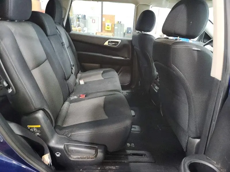 2017 NISSAN PATHFINDER S  