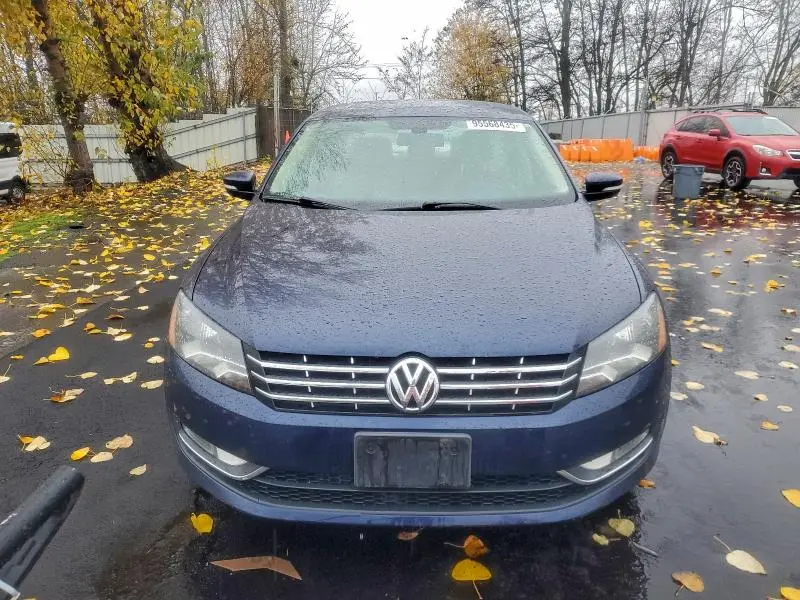 2013 VOLKSWAGEN PASSAT SE  