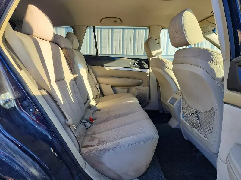 2012 SUBARU OUTBACK 2.5I PREMIUM  