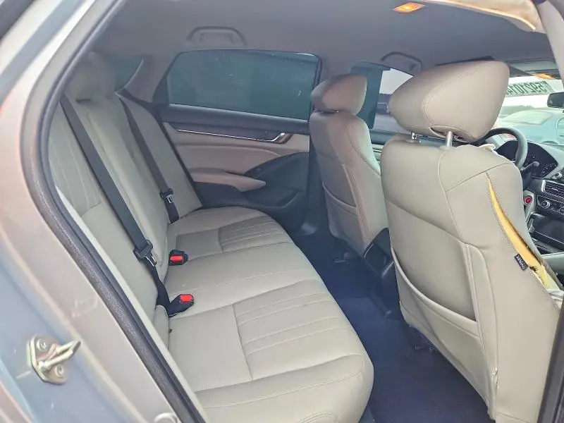 2019 HONDA ACCORD LX  