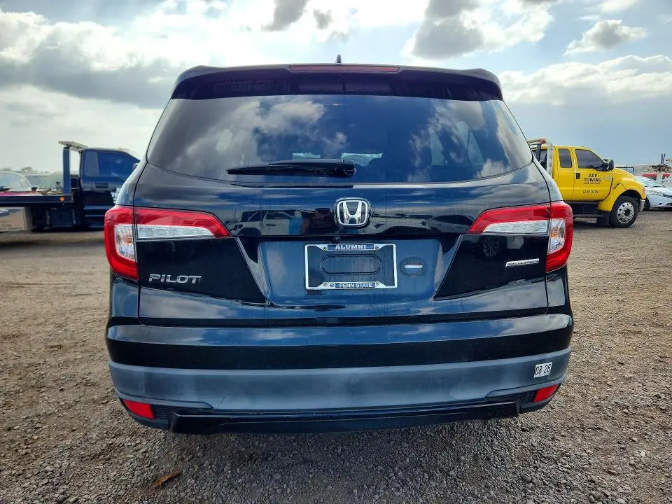 2022 HONDA PILOT SE  