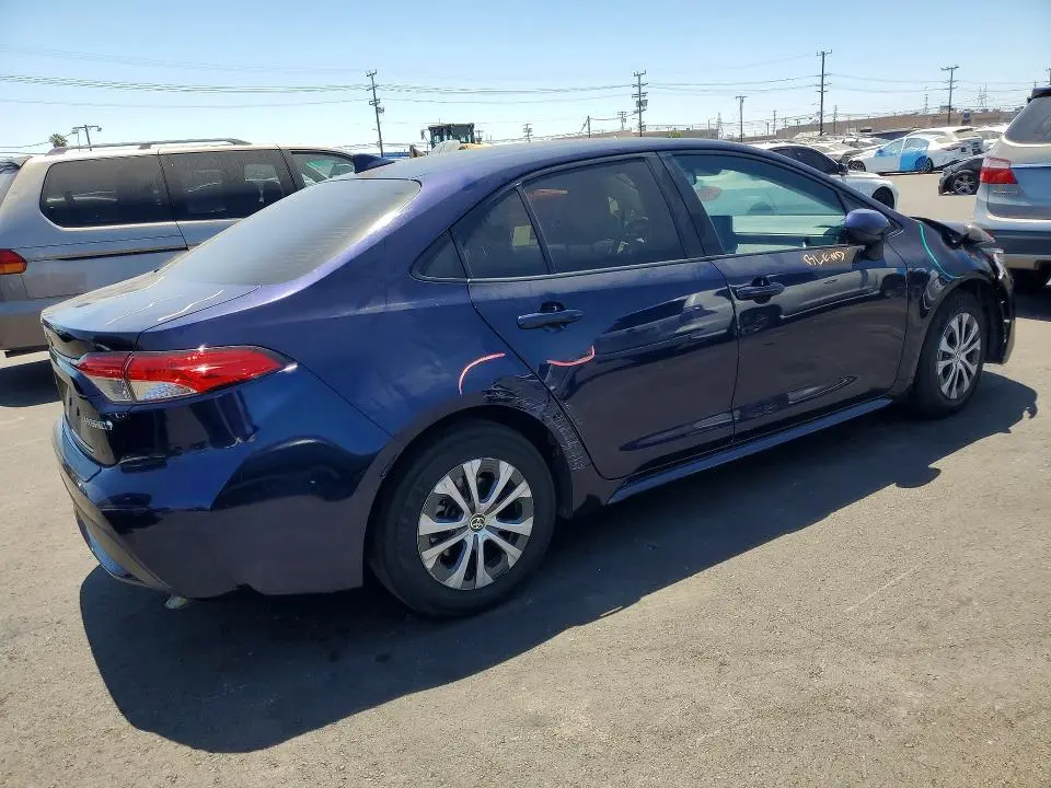 2022 TOYOTA COROLLA LE  