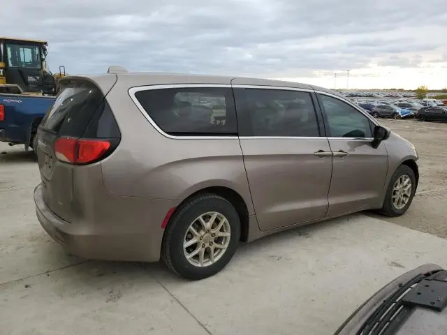 2017 CHRYSLER PACIFICA LX  