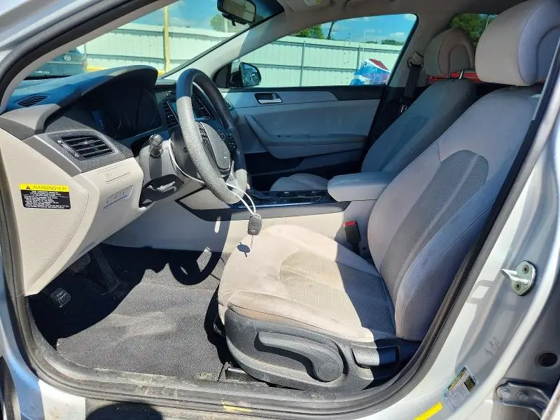 2017 HYUNDAI SONATA SE  