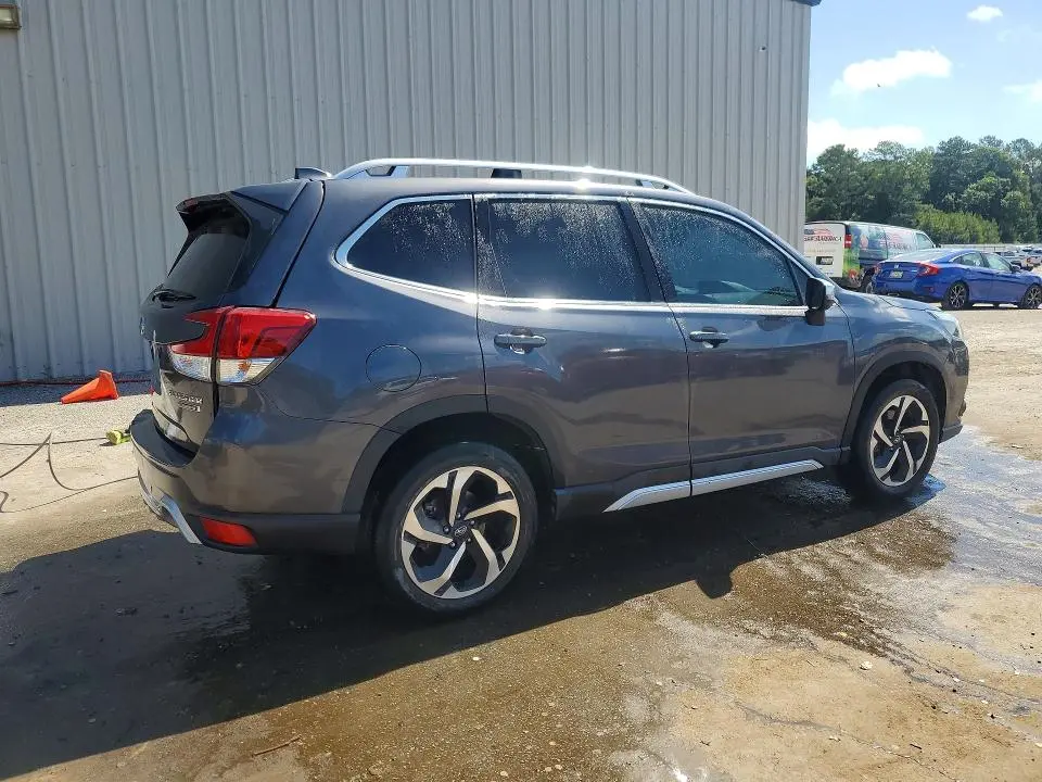 2022 SUBARU FORESTER TOURING  