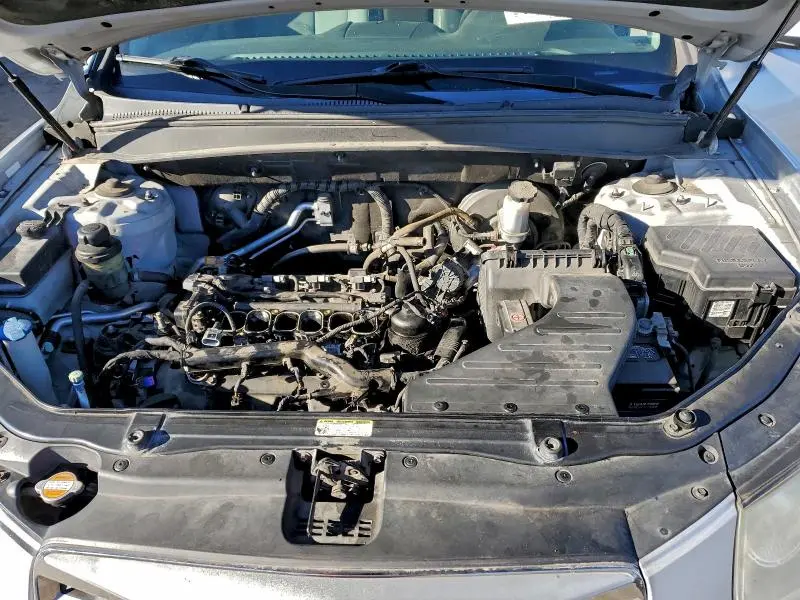 2012 HYUNDAI SANTA FE SE  