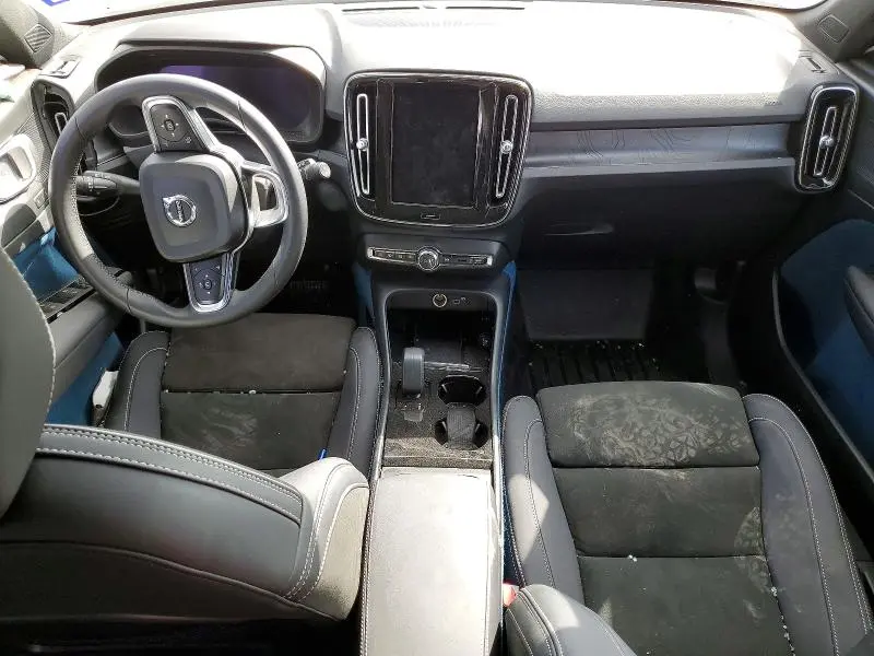 2023 VOLVO XC40 RECHARGE PLUS  