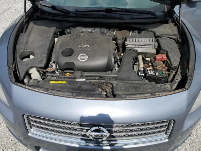 2010 NISSAN MAXIMA S  