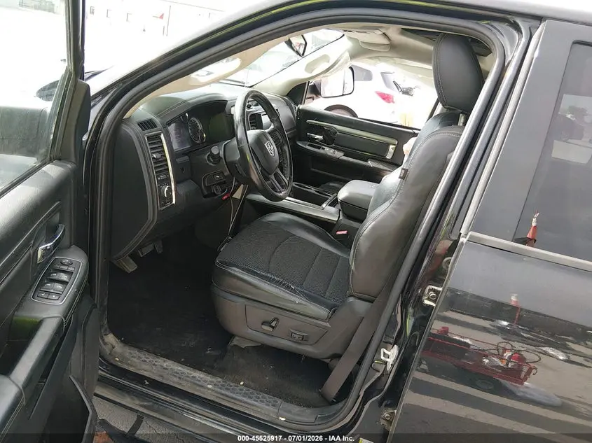 2015 RAM 1500 SPORT