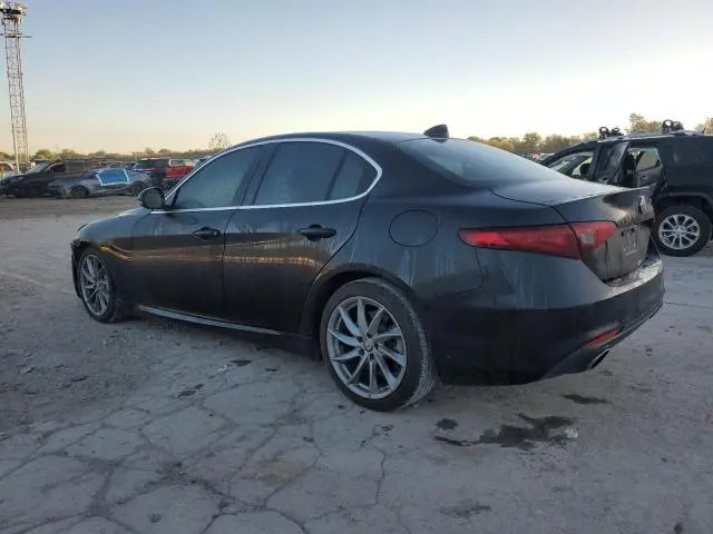2017 ALFA ROMEO GIULIA   