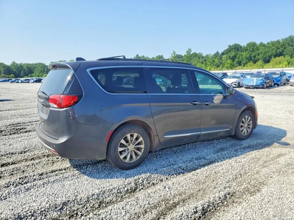 2017 CHRYSLER PACIFICA TOURING L  
