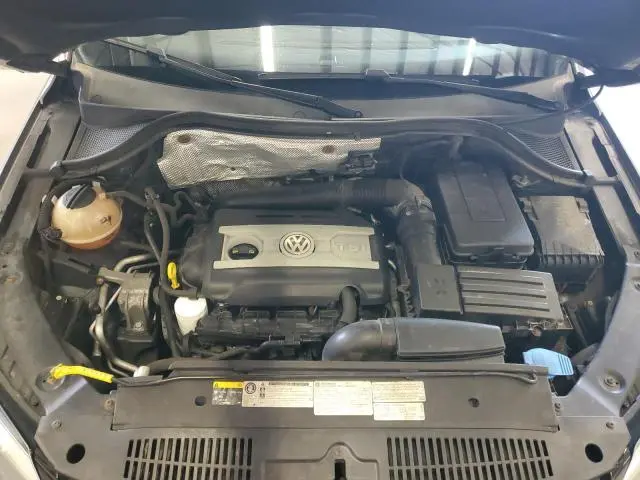 2015 VOLKSWAGEN TIGUAN S  