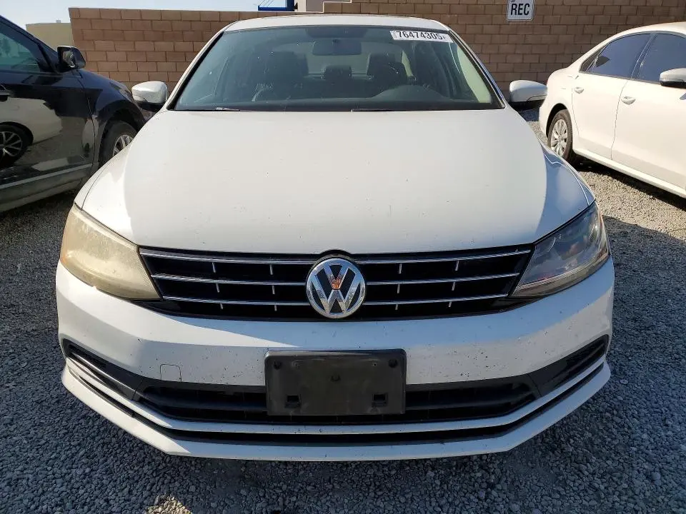 2018 VOLKSWAGEN JETTA SE  