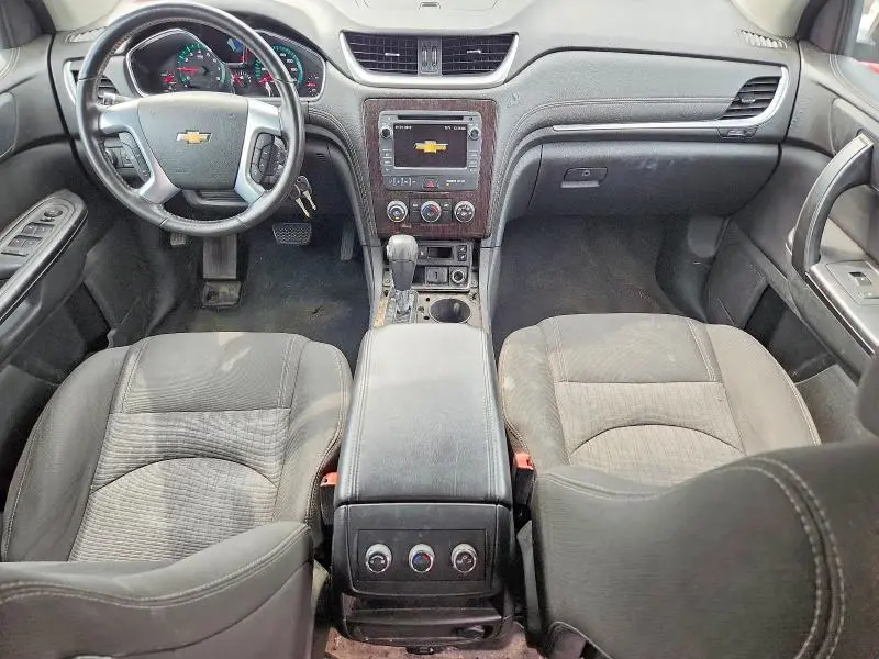 2017 CHEVROLET TRAVERSE LT  
