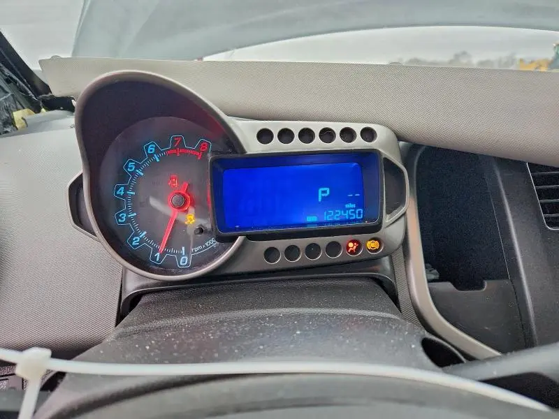 2015 CHEVROLET SONIC LT  