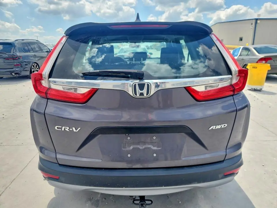 2018 HONDA CR-V LX  
