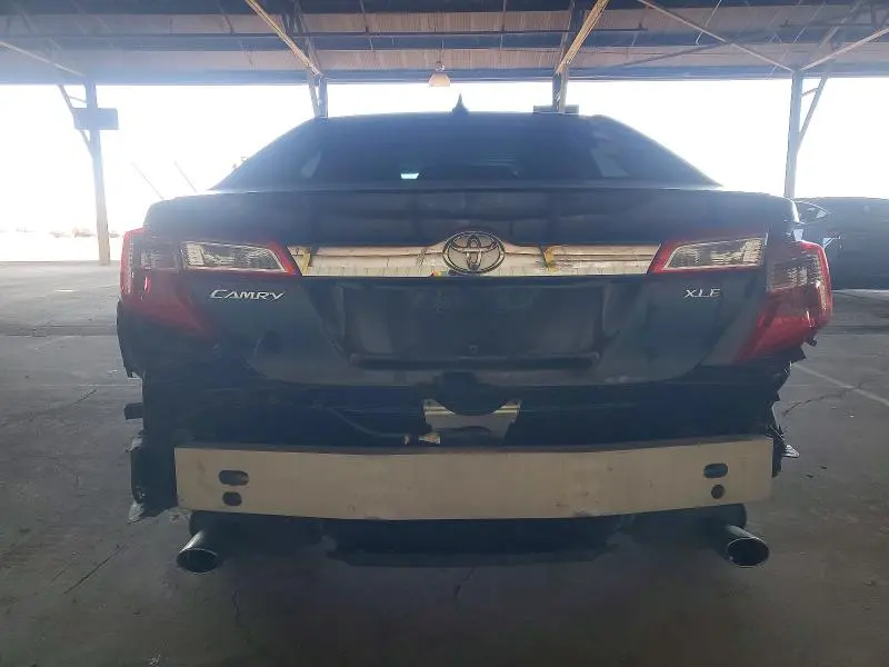 2013 TOYOTA CAMRY SE  