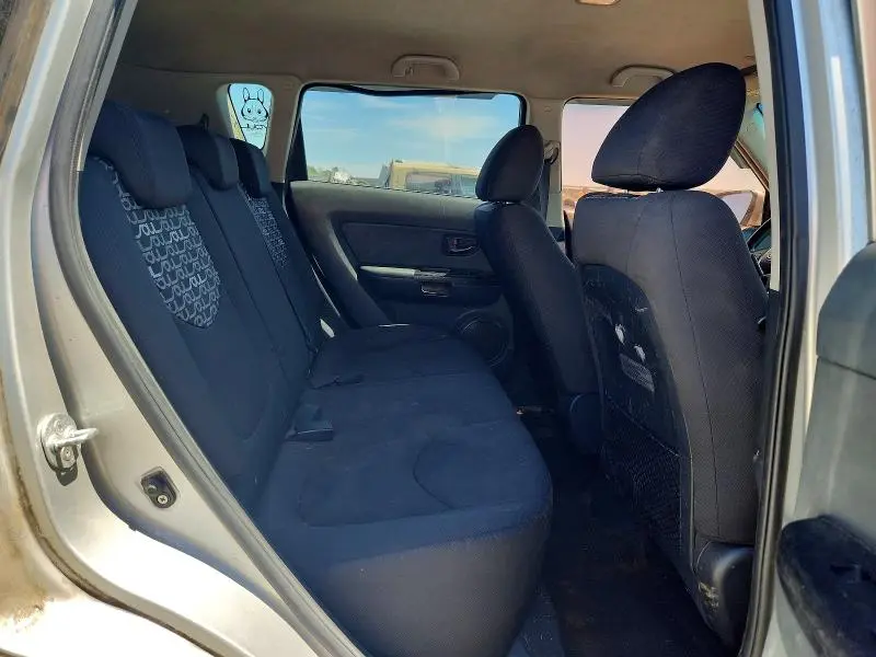 2010 KIA SOUL +  