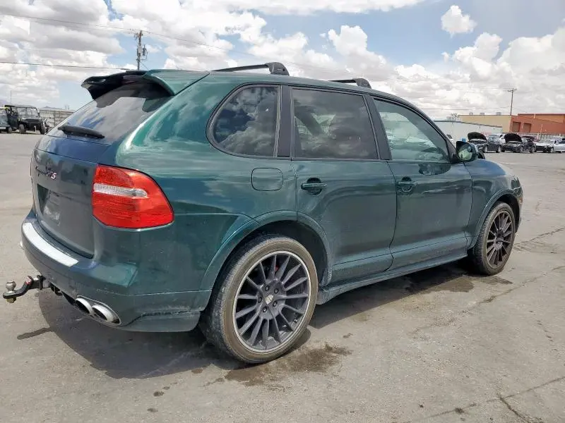 2010 PORSCHE CAYENNE GTS  