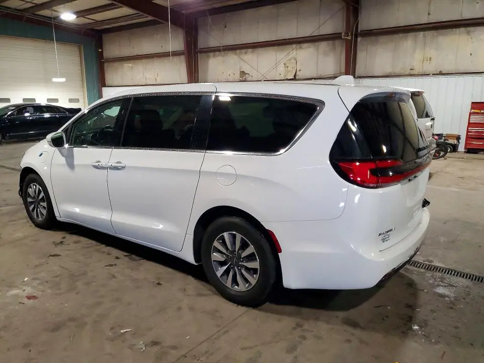 2022 CHRYSLER PACIFICA HYBRID TOURING L  