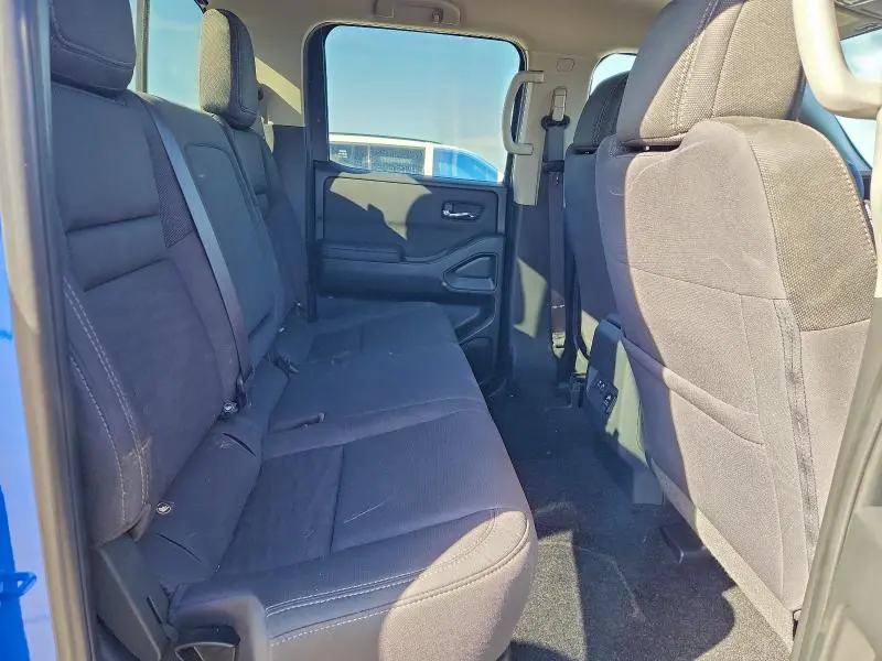 2024 NISSAN FRONTIER S  