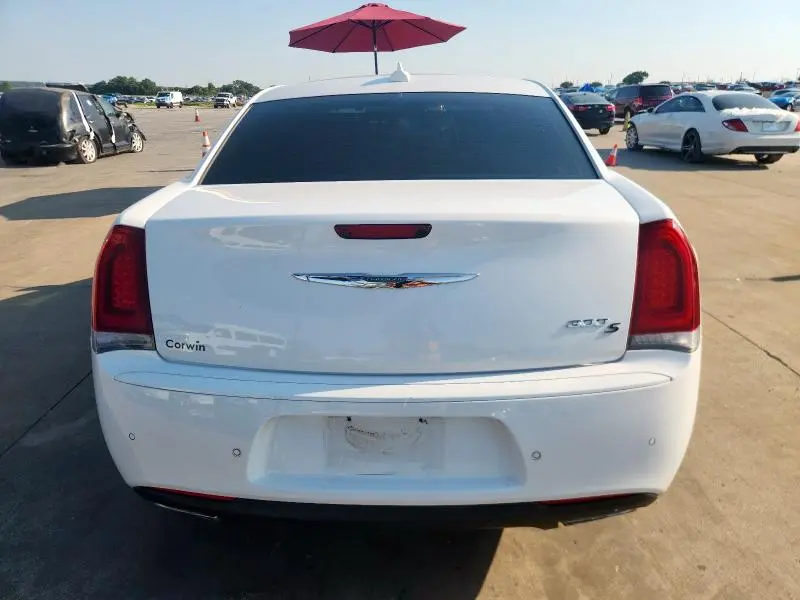 2018 CHRYSLER 300 S  