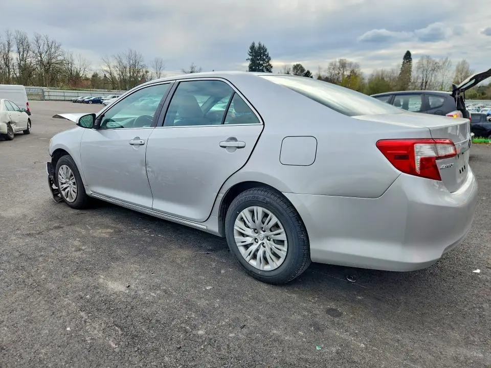 2012 TOYOTA CAMRY LE  