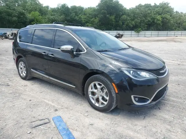 2019 CHRYSLER PACIFICA LIMITED  