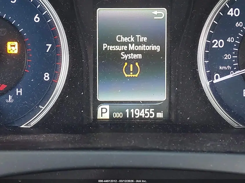 2017 TOYOTA CAMRY XLE V6