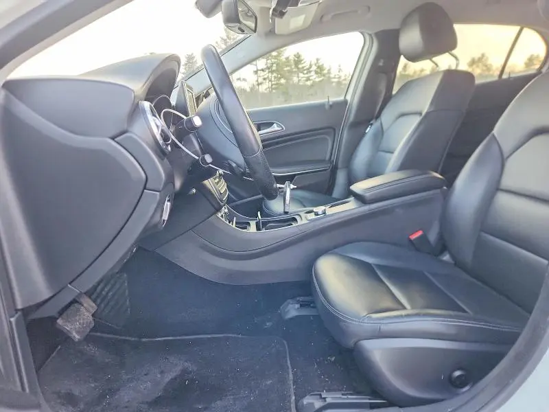 2015 MERCEDES-BENZ GLA 250 4MATIC  