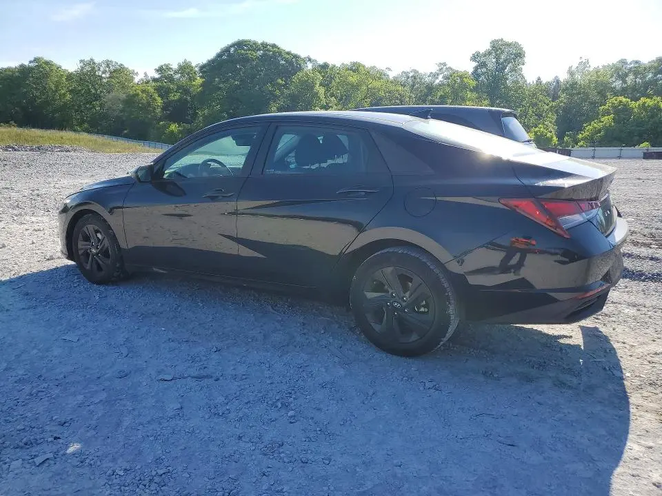 2021 HYUNDAI ELANTRA SEL  