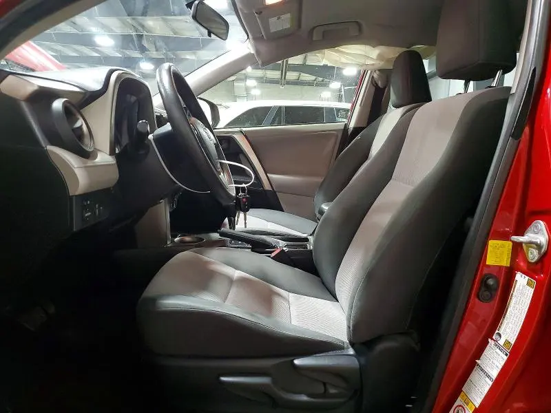 2013 TOYOTA RAV4 LE  
