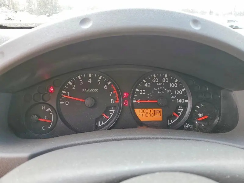 2013 NISSAN FRONTIER S  