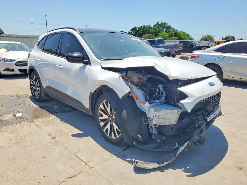 2020 FORD ESCAPE SE SPORT  