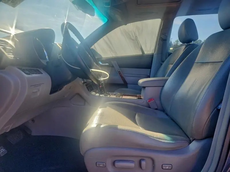 2012 TOYOTA HIGHLANDER LIMITED  